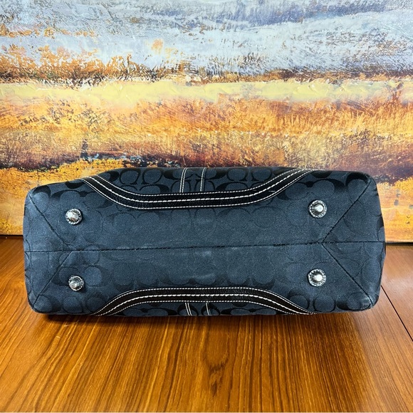 Coach Signature Soho Satchel Black Jacquard and Leather Vintage Great Condition - Picture 8 of 13